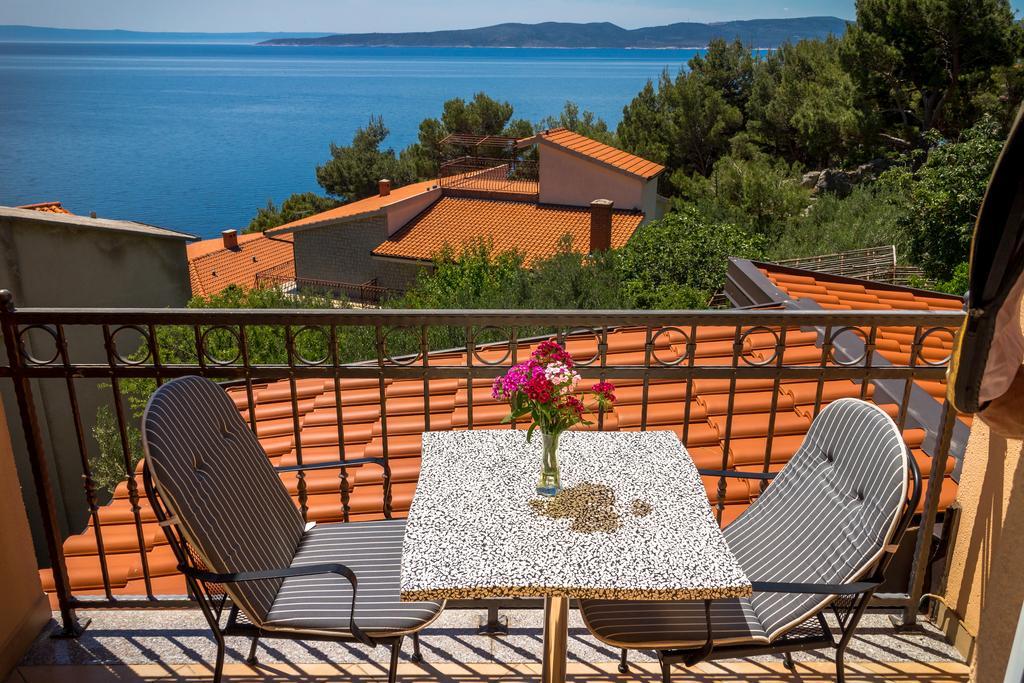 Guest House Davor Tomas Брела Екстериор снимка