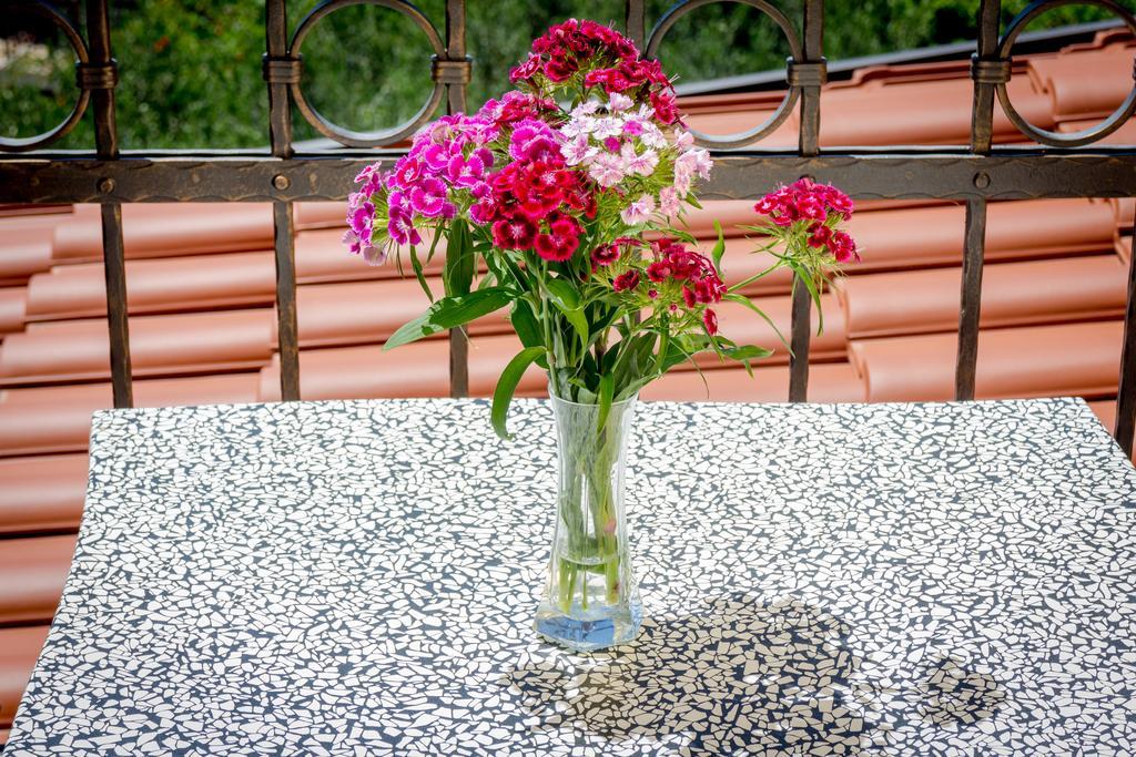 Guest House Davor Tomas Брела Екстериор снимка