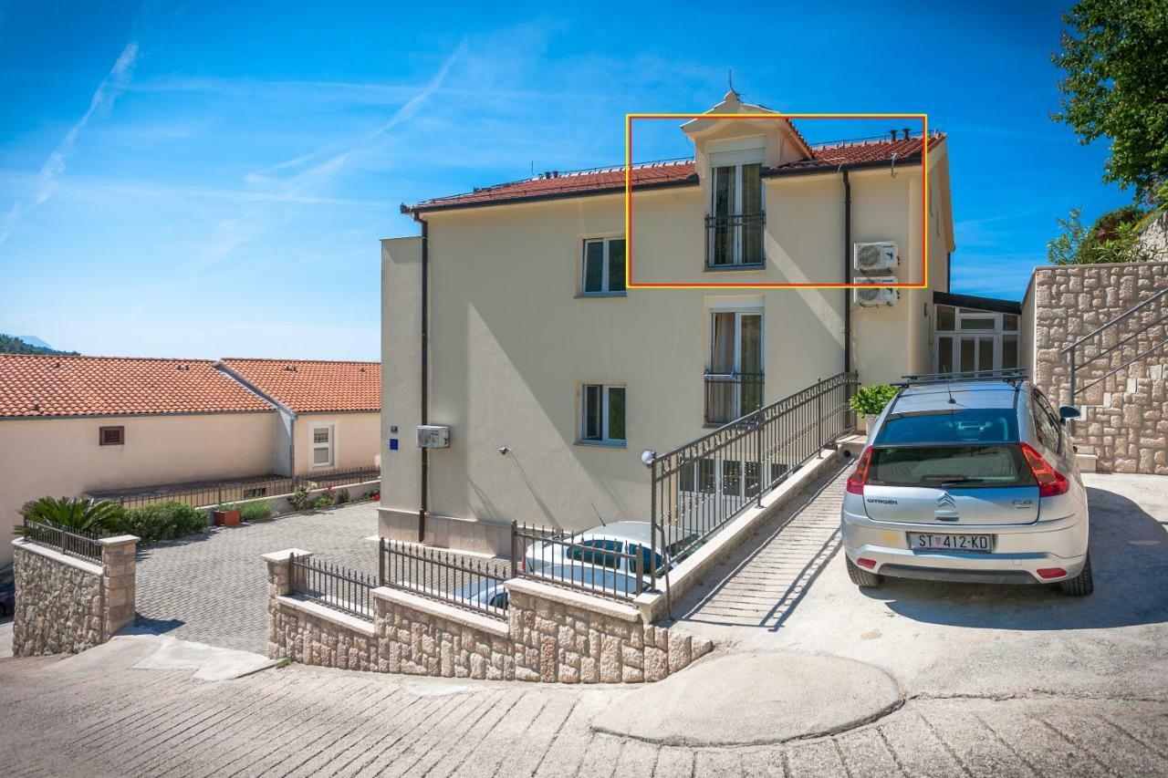 Guest House Davor Tomas Брела Екстериор снимка